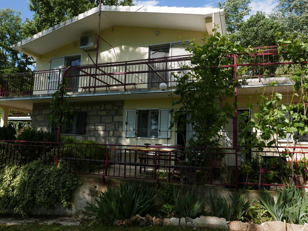 Apartments Cvitini Dvori Garjak Vrlika Exterior photo