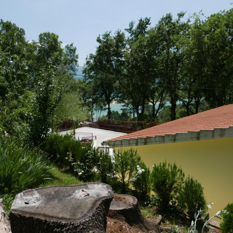 Apartments Cvitini Dvori Garjak Vrlika Exterior photo